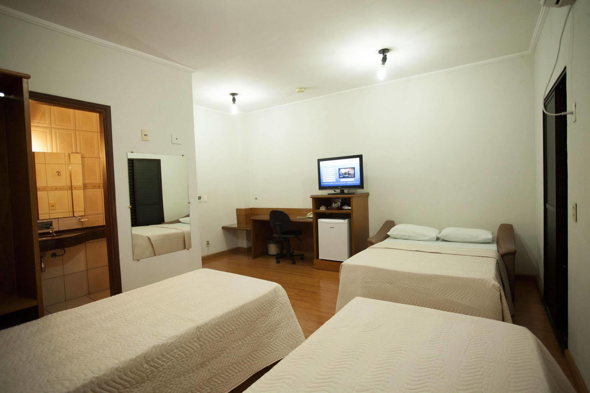 Indaiá Hotel Residence São Carlos Esterno foto